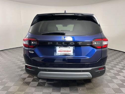 Obsidian Blue Pearl 2025 Honda Pilot EX-L