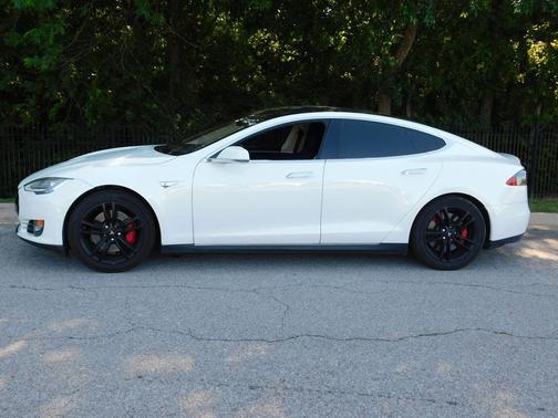 Pearl White 2013 Tesla Model S Performance