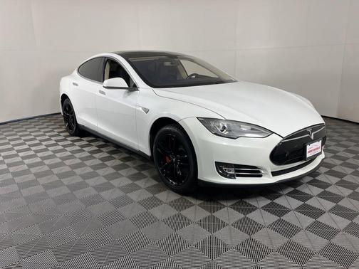 Pearl White 2013 Tesla Model S Performance