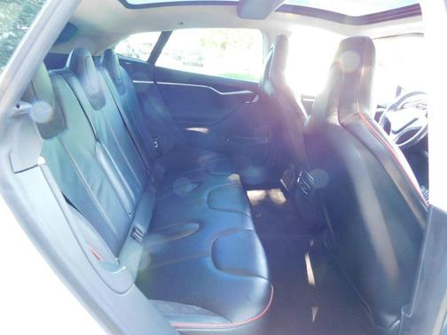 Pearl White 2013 Tesla Model S Performance