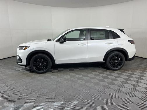 Platinum White Pearl 2026 Honda HR-V Sport