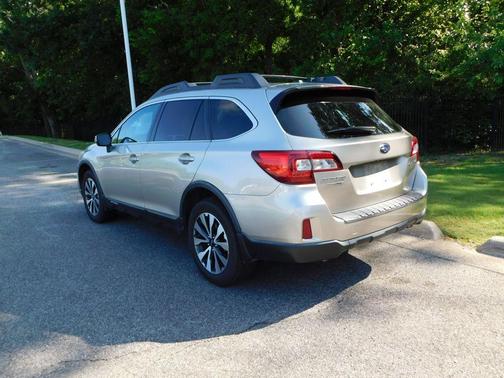 2015 Subaru Outback 3.6R Limited