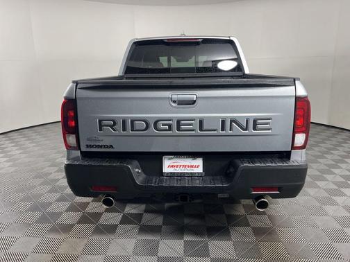 Solar Silver Metallic 2026 Honda Ridgeline RTL