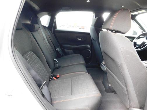 Urban Gray Pearl 2025 Honda HR-V Sport