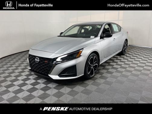 2023 Nissan Altima 2.5 SR