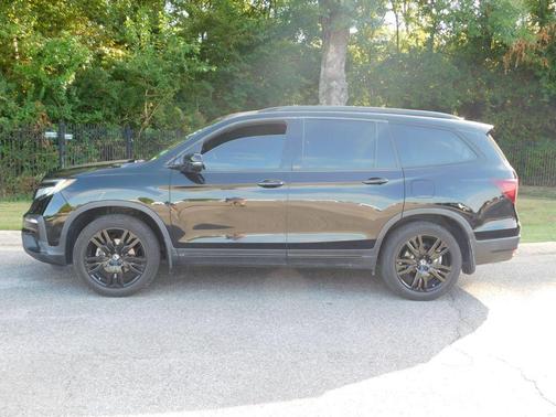 2022 Honda Pilot Black Edition