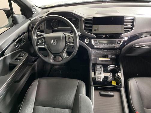 2022 Honda Pilot Black Edition
