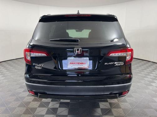 2022 Honda Pilot Black Edition
