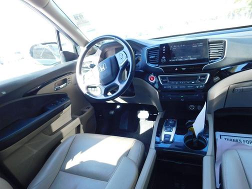 2022 Honda Pilot Touring 7-Passenger