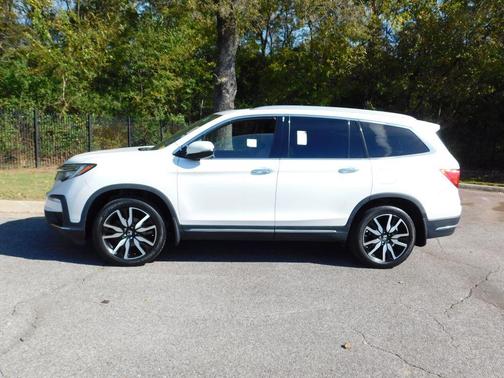 2022 Honda Pilot Touring 7-Passenger