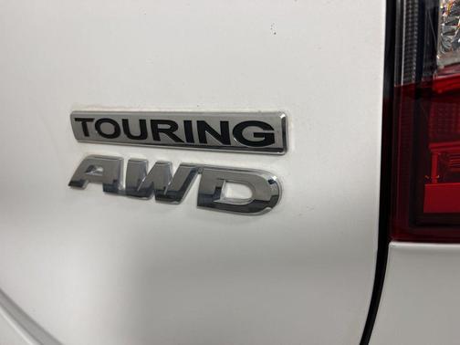 2022 Honda Pilot Touring 7-Passenger