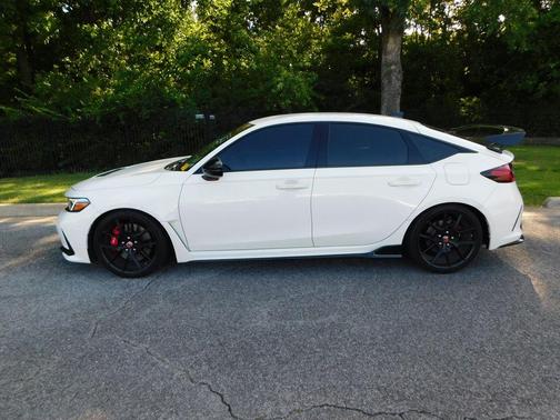 2023 Honda Civic Type R Base