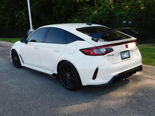2023 Honda Civic Type R Base