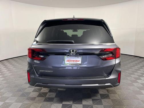 Modern Steel Metallic 2026 Honda Odyssey EX-L