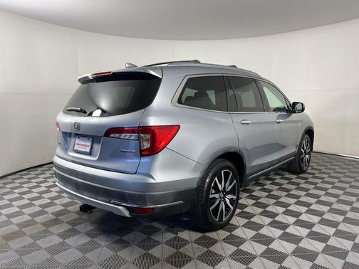 2019 Honda Pilot Touring 7-Passenger