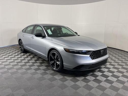 Solar Silver Metallic 2026 Honda Accord SE