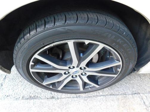 2017 Subaru Impreza 2.0i Limited