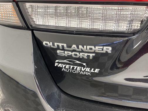 2023 Mitsubishi Outlander Sport 2.0 LE