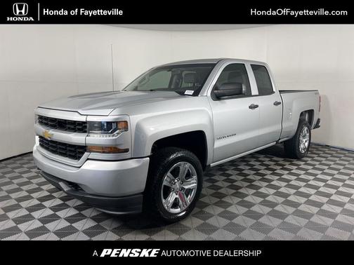 2017 Chevrolet Silverado 1500 Custom