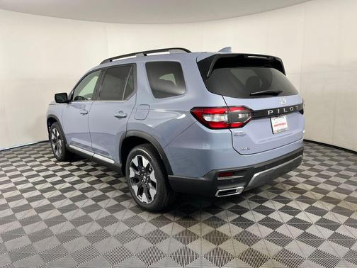 Sonic Gray Pearl 2026 Honda Pilot Elite