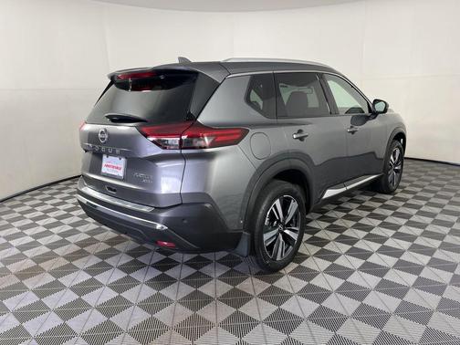 2022 Nissan Rogue Platinum