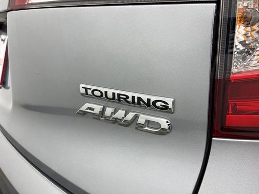 2022 Honda Pilot Touring 7-Passenger