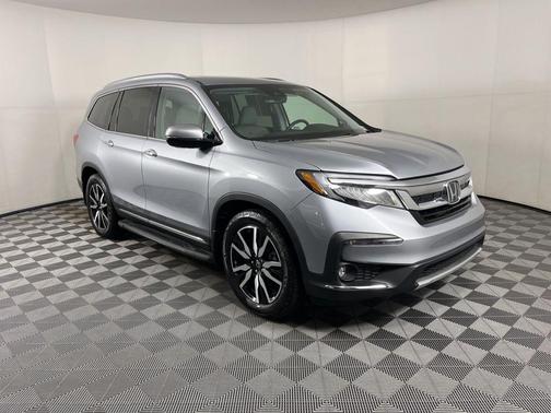 2022 Honda Pilot Touring 7-Passenger
