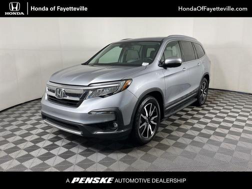 2022 Honda Pilot Touring 7-Passenger
