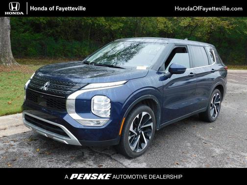 2024 Mitsubishi Outlander SE
