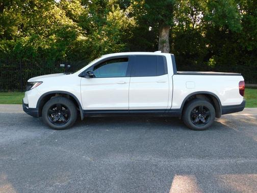 Platinum White Pearl 2023 Honda Ridgeline Black Edition