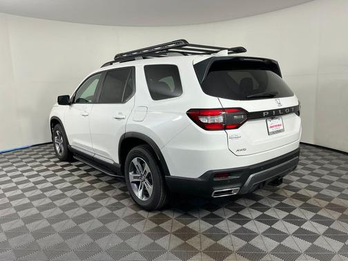Platinum White Pearl 2026 Honda Pilot EX-L