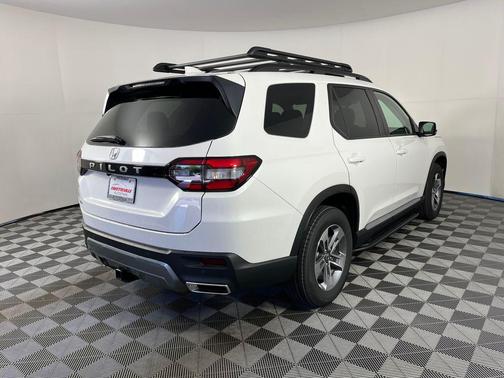 Platinum White Pearl 2026 Honda Pilot EX-L