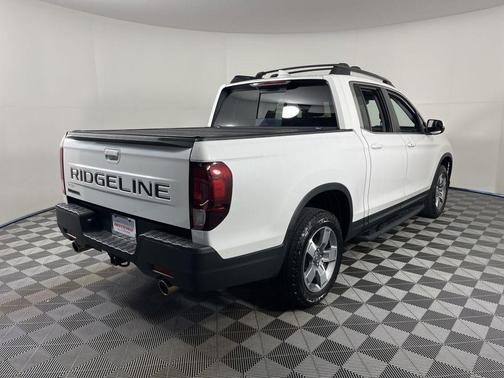 Platinum White Pearl 2025 Honda Ridgeline RTL