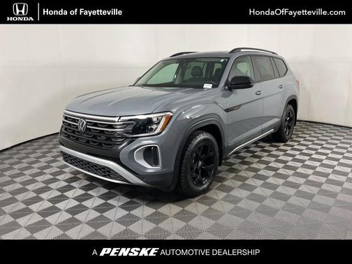 2024 Volkswagen Atlas 2.0T Peak Edition SE w/Technology