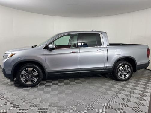 Lunar Silver Metallic 2019 Honda Ridgeline RTL-E