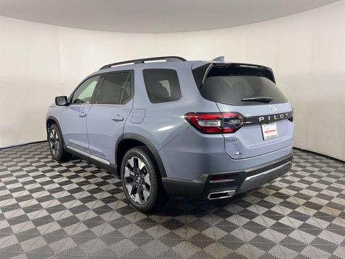 Sonic Gray Pearl 2026 Honda Pilot EX-L