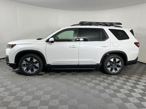 Platinum White Pearl 2026 Honda Pilot Elite