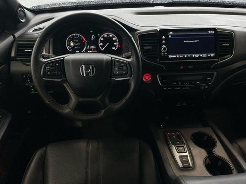Crystal Black Pearl 2025 Honda Ridgeline TrailSport+