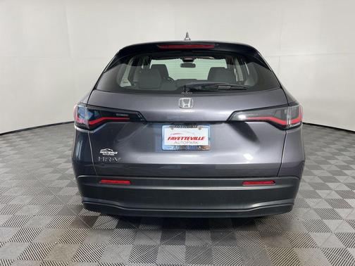 Modern Steel Metallic 2023 Honda HR-V LX