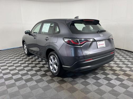 Modern Steel Metallic 2023 Honda HR-V LX
