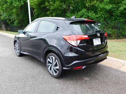 Crystal Black Pearl 2019 Honda HR-V Sport