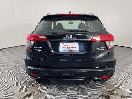 Crystal Black Pearl 2019 Honda HR-V Sport