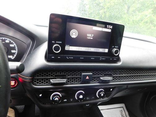 Pearl 2024 Honda HR-V Sport