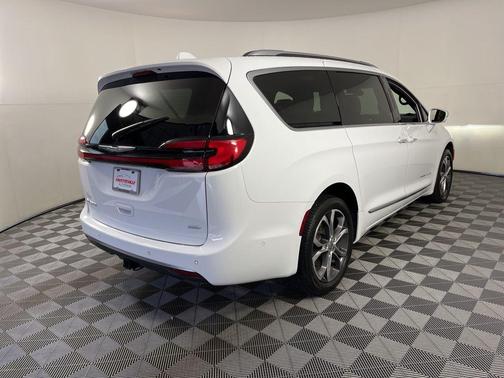 2022 Chrysler Pacifica Pinnacle
