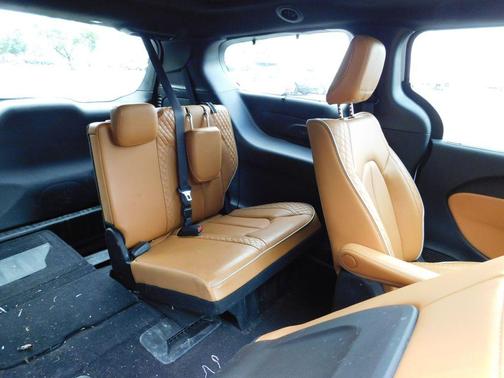 2022 Chrysler Pacifica Pinnacle