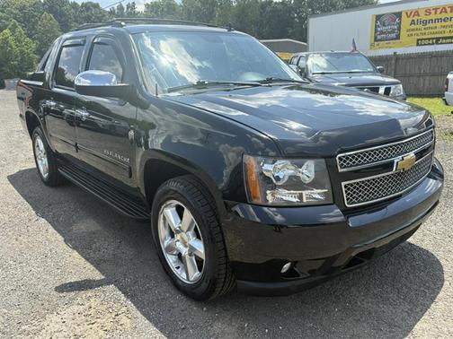 2013 Chevrolet Avalanche BLACK DIAMOND
