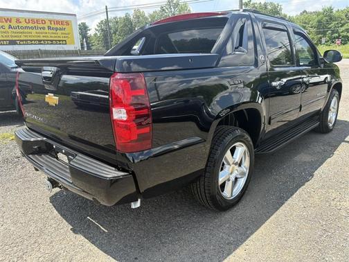2013 Chevrolet Avalanche BLACK DIAMOND