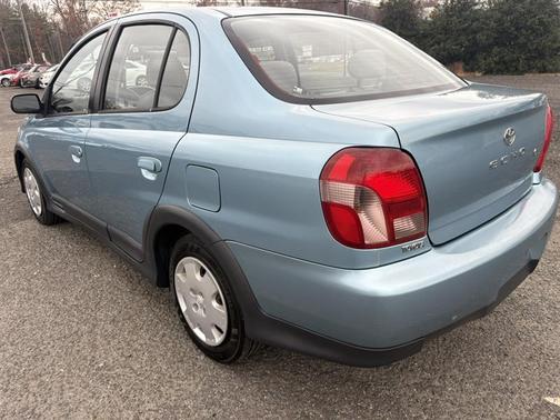2001 Toyota ECHO 