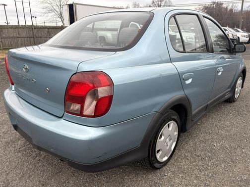 2001 Toyota ECHO 