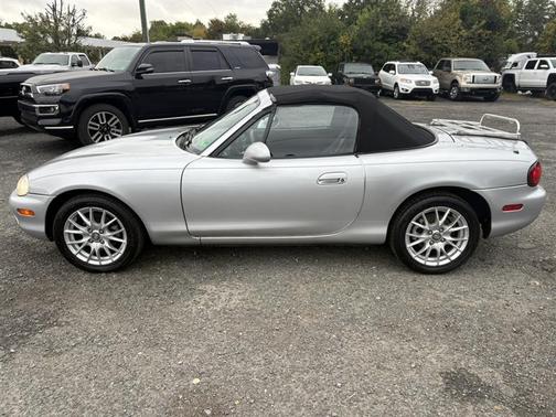 2000 Mazda MX-5 Miata LS